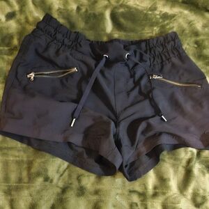 11" COMFY loose fit shorts